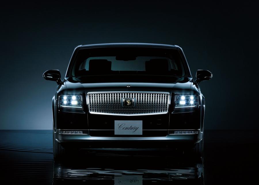  Toyota Century 2018 года  (фото 13 из 24)